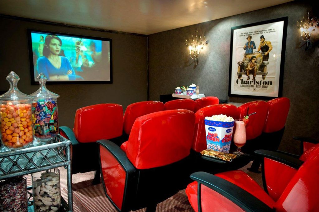 Family cinema at the 12 Apostles